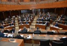 Des fractures confessionnelles de plus en plus évidentes au sein du parlement libanais
