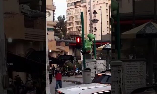 Quand les Aliens envahissent Beyrouth?