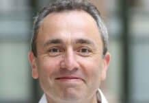 Chris Rampling critique vivement la classe politique libanaise à la veille de son départ Chris Rampling