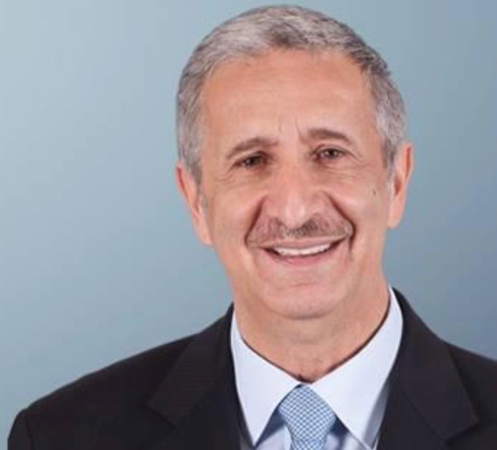 Liban: Massoud Achkar rend les armes face au COVID