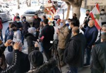 Confinement: Manifestation à Saïda, les routes coupées à Tripoli et Beddawi