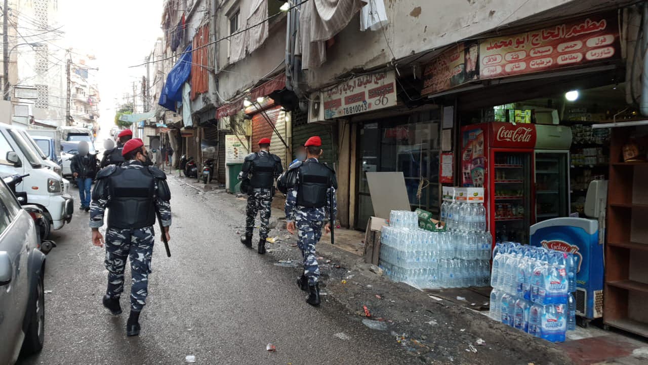 Coronavirus: Les FSI se déploient en force au marché de Sabra