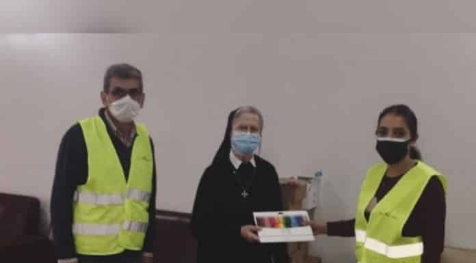 La Fondation Nawraj distribue des fournitures et des ustensiles scolaires au Collège Notre Dame de la Paix des Sœurs Bassiliennes Choueirites à Dora/Bauchrieh
