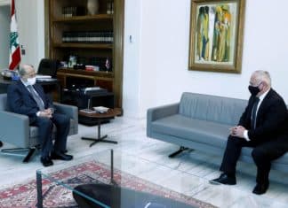 La réunion entre le président de la république et l'ambassadeur d'arménie au Liban. Crédit Photo: Dalati & Nohra