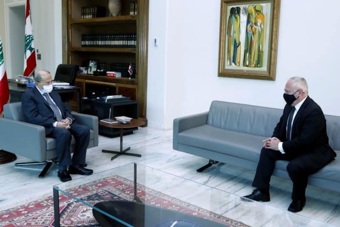The meeting between the President of the Republic and the Ambassador of Armenia in Lebanon. Photo credit: Dalati and Nohra
