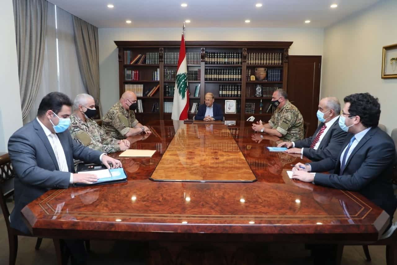 Liban/Israël: La délégation libanaise auprès du chef de l’état à la veille de la reprise des négociations Liban/Israël: La délégation libanaise auprès du chef de l'état à la veille de la reprise des négociations