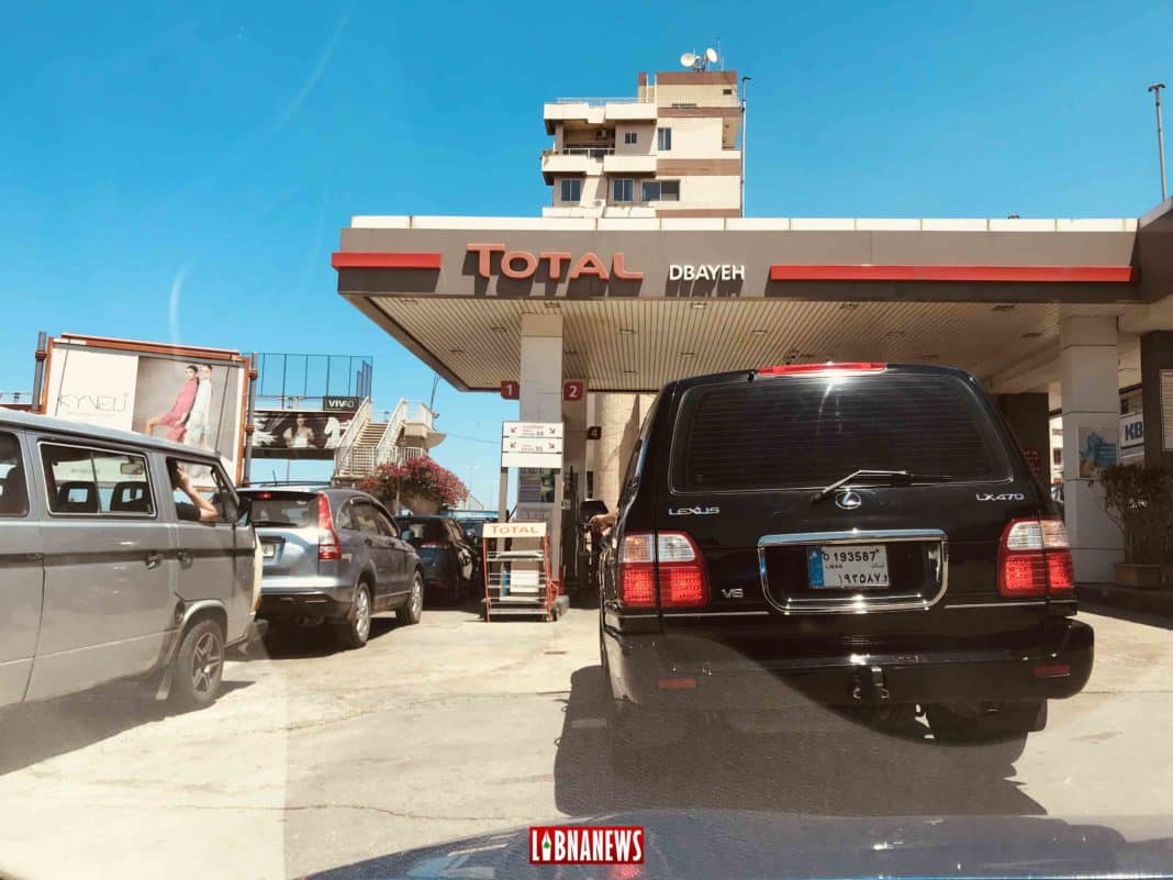 وتقول الشركات المستوردة إن كميات كبيرة من البنزين سلمت يوم الاثنين