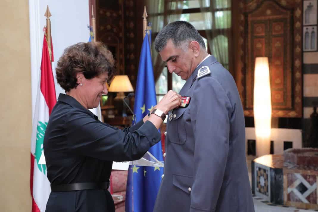 The commander of the ISF recipient of the Legion of Honor