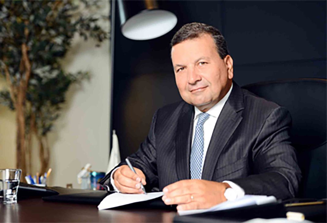 Jean Riachi candidate against Salim Sfeir for the against of the Association of Banks of Lebanon
