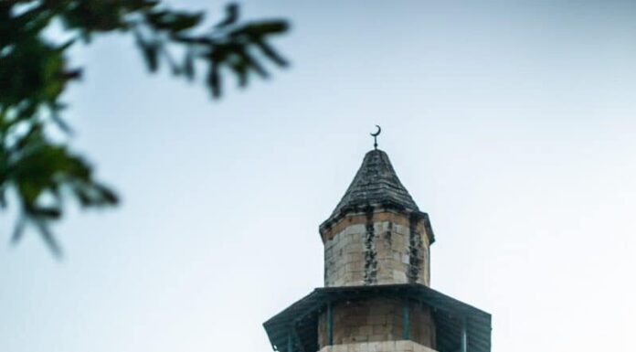 Les mosquées rouvrent leurs portes au Liban