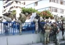 Un soldat blessé par les partisans de Hariri qui coupent des axes routiers à Beyrouth