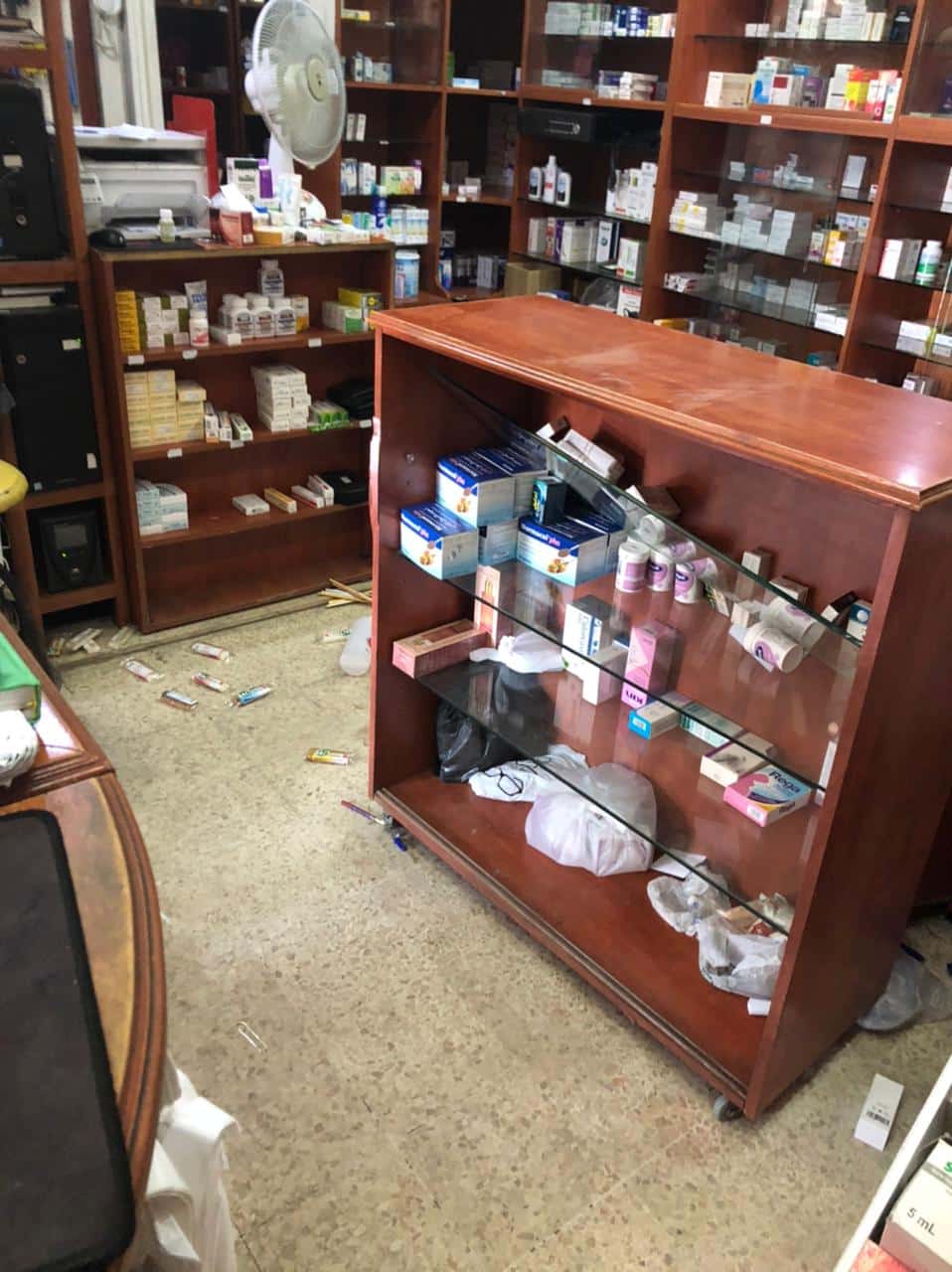 Crise: Une pharmacie de Tarek Jadideh attaquée cet après-midi