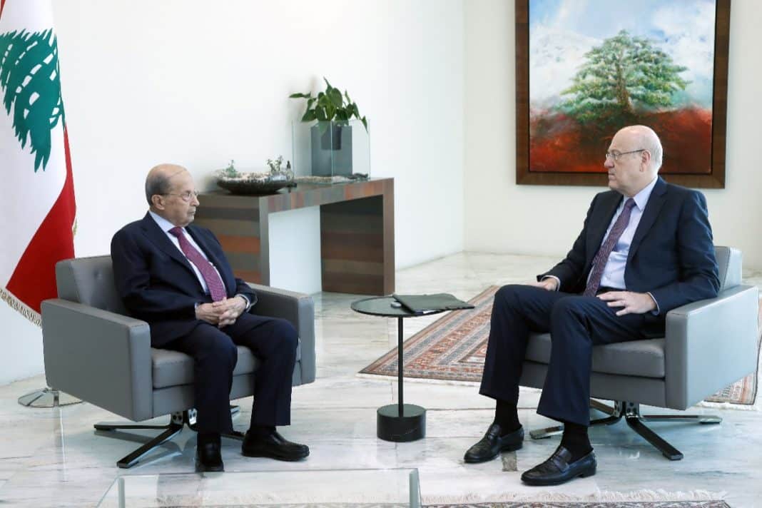 Mikati chez Aoun pour évoquer une possible reprise des réunions du conseil des ministres