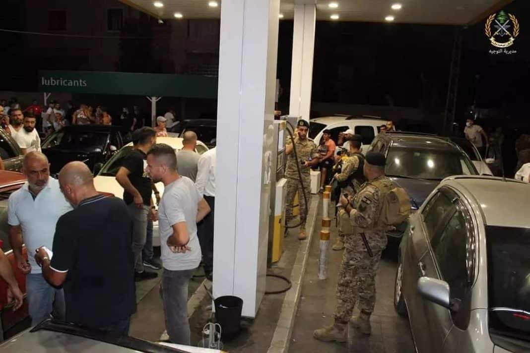 L'Armée Libanaise distribue les carburants saisis