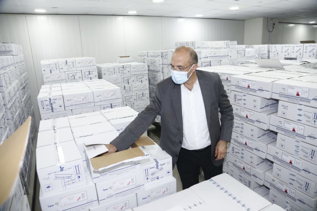 Le ministère de la santé découvre d'importants stocks illégaux de médicaments