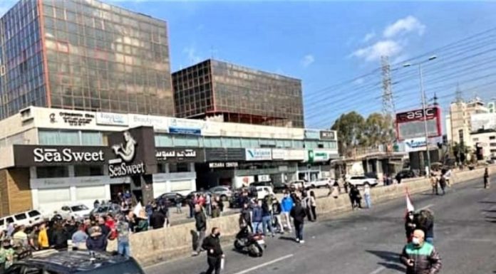 Tragédie à Zouk Mosbeh : un policier municipal retraité perd la vie dans un accident de la route