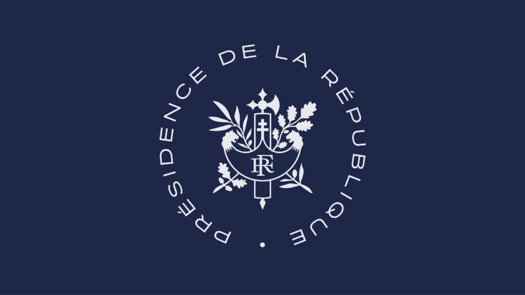 Les dirigeants libanais semblent faire le pari du pourrissement (Emmanuel Macron)