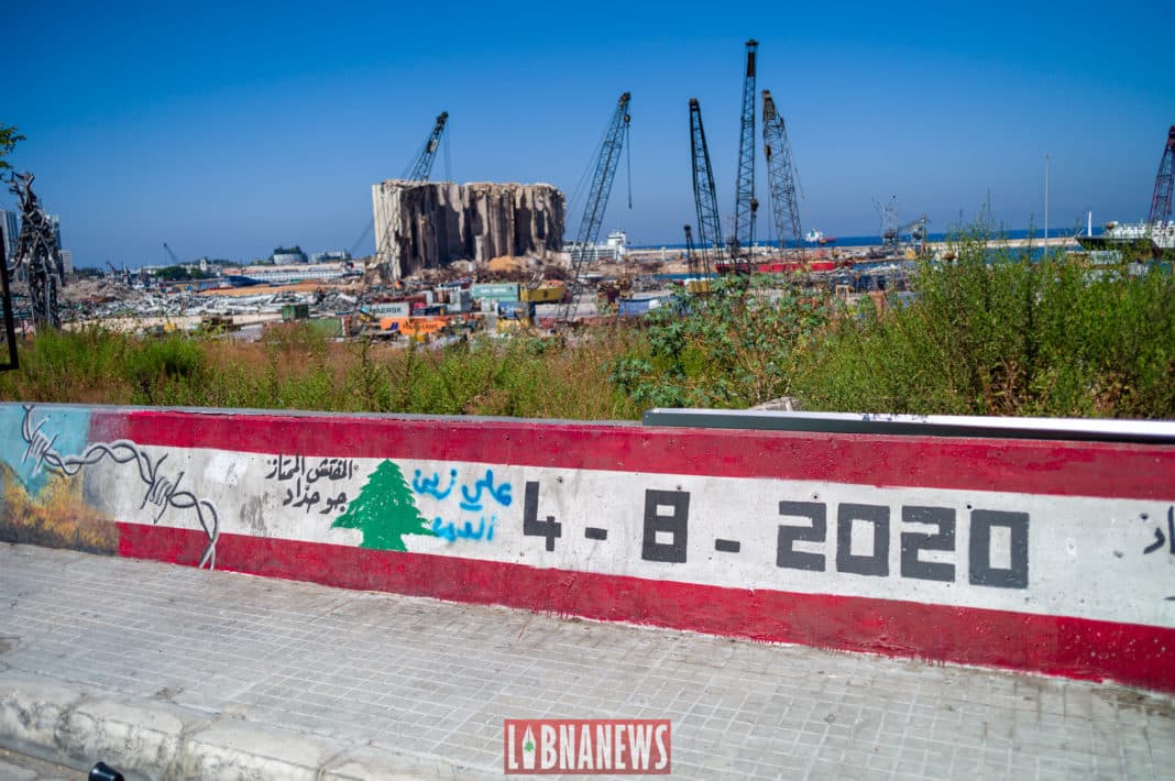 Les silos à blé du port de Beyrouth se sont partiellement effondrés