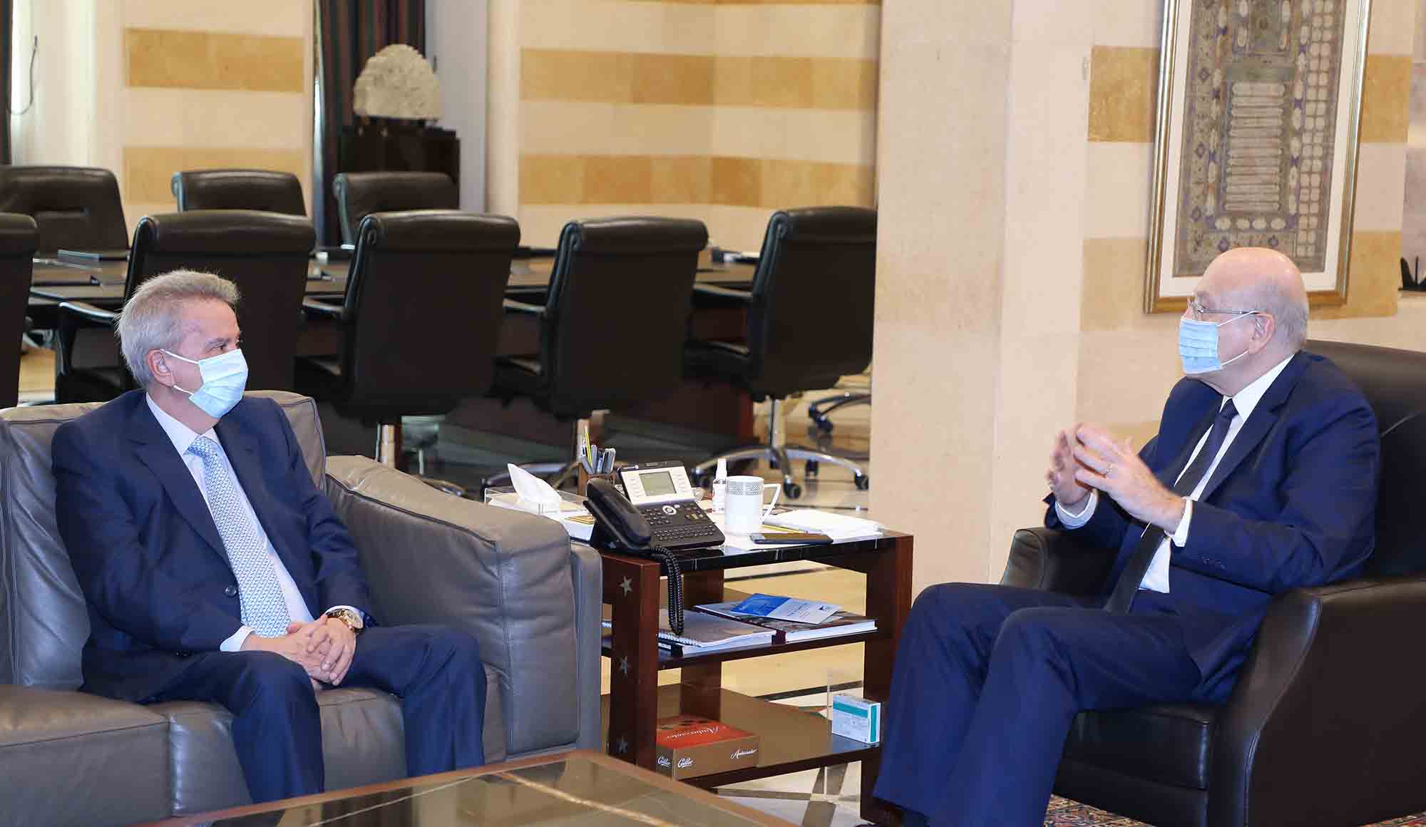 Le gouvernement proposera de liratifier 60 milliards de dollars avec des conséquences importantes sur l’économie (Al Akhbar) La pression judiciaire française amène Riad Salamé vers la porte de sortie