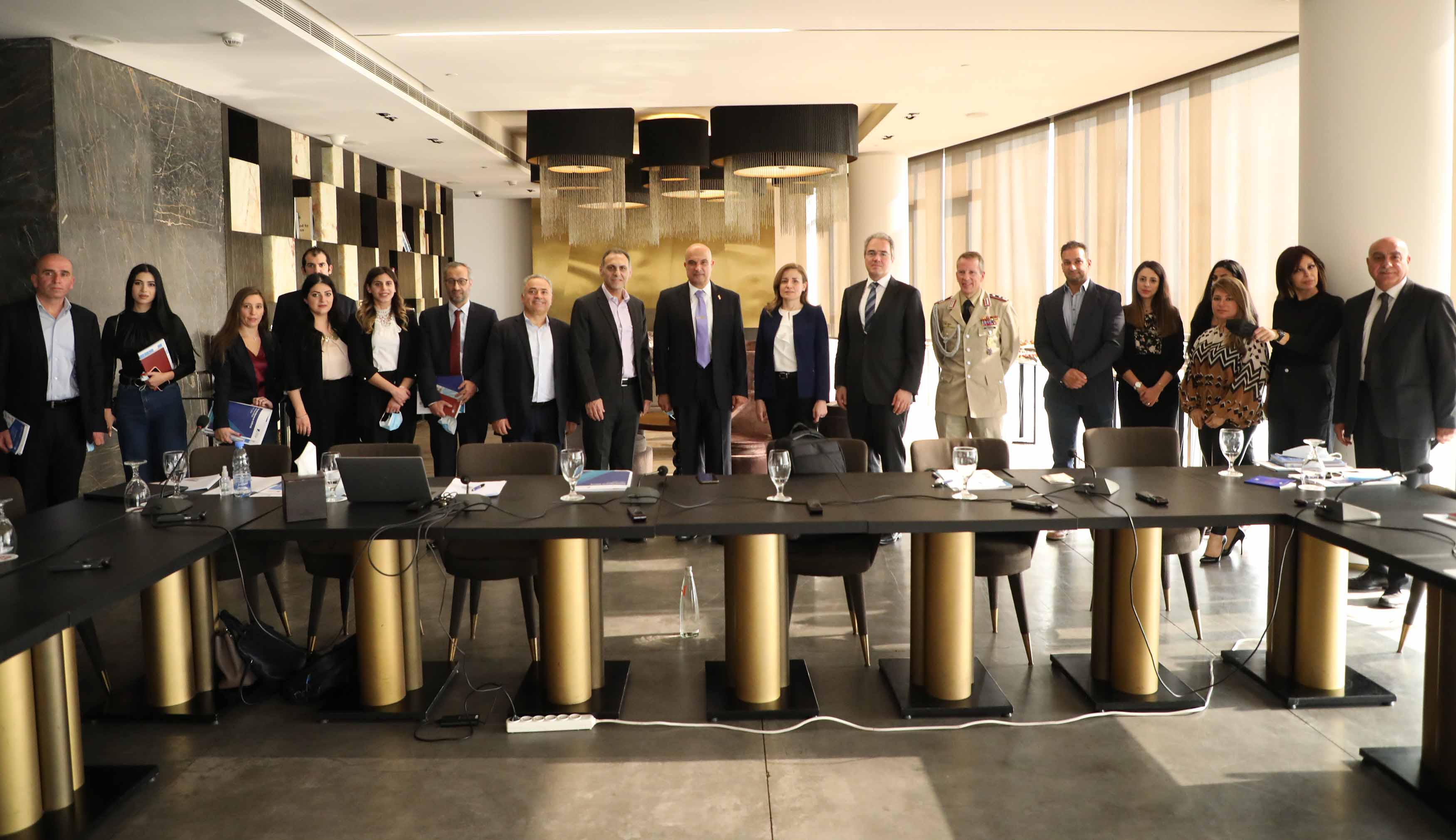 Roundtable discussion on the role of military and security institutions in ensuring respect for human rights and for the international humanitarian law during times of crisis