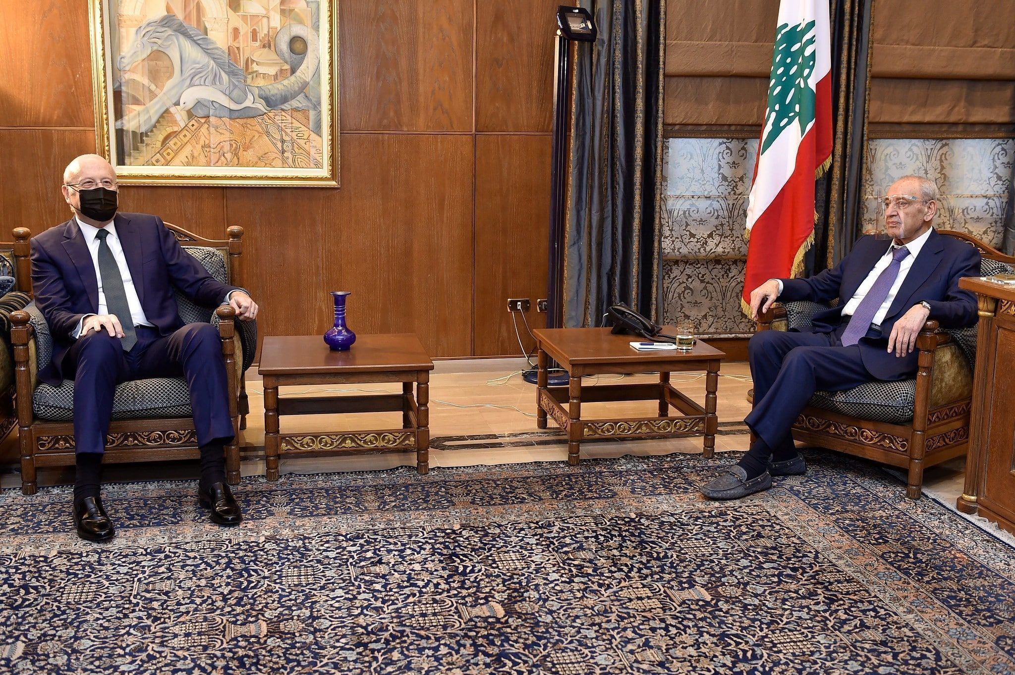 Coordination entre Berri et Mikati pour faire adopter le contrôle des capitaux (An Nahar)