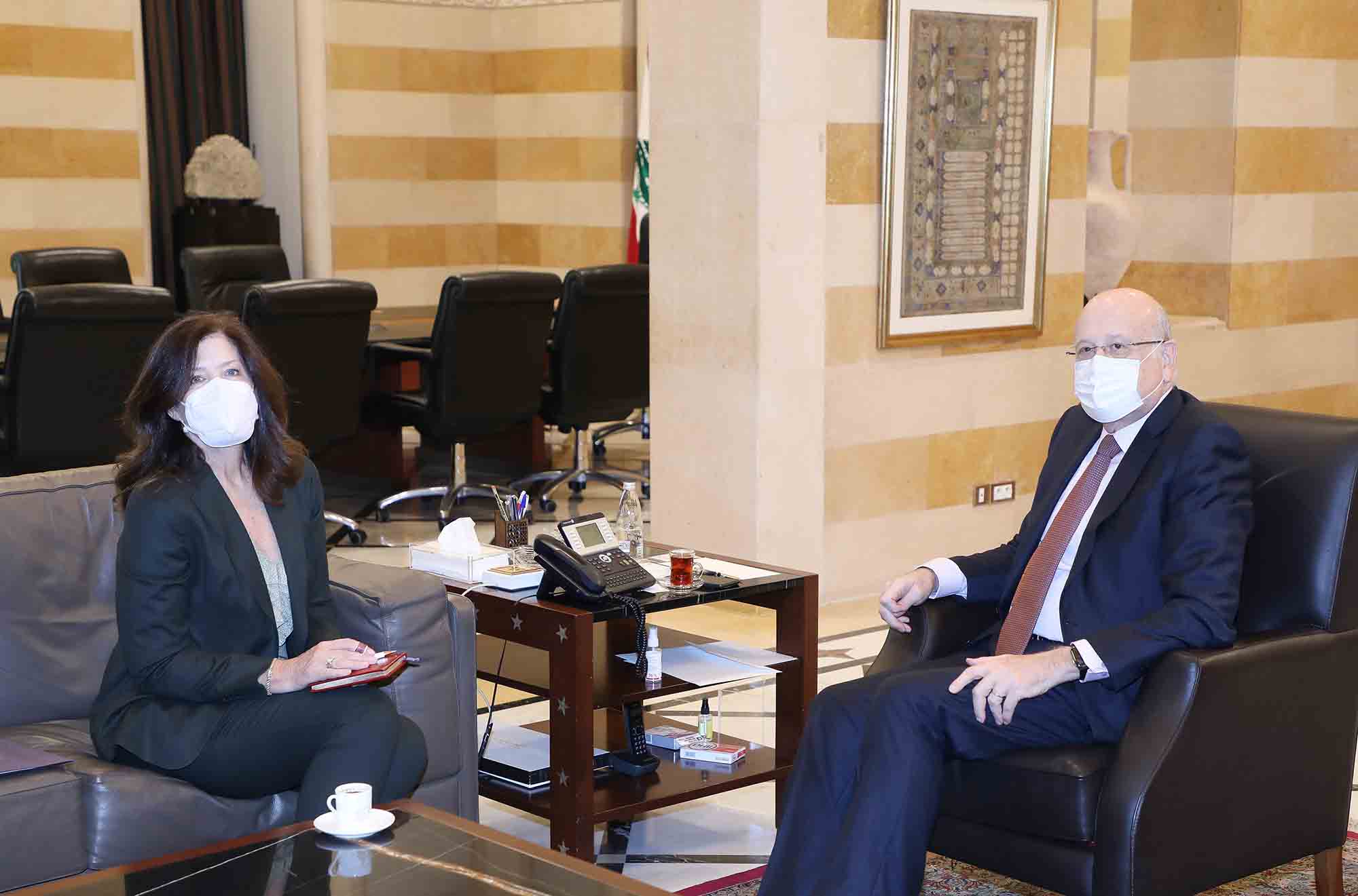 Les Etats-Unis fournissent une garantie de la non-application des sanctions CAESAR Pr Minister Najib Mikati meets US Ambassador. Photo Credit: Dalati & Nohra
