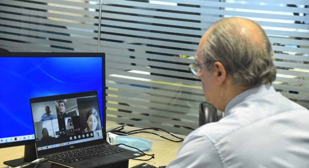 Le vice-premier ministre Saadé Chami lors d'un round des négociations avec le FMI, le 24 janvier 2022