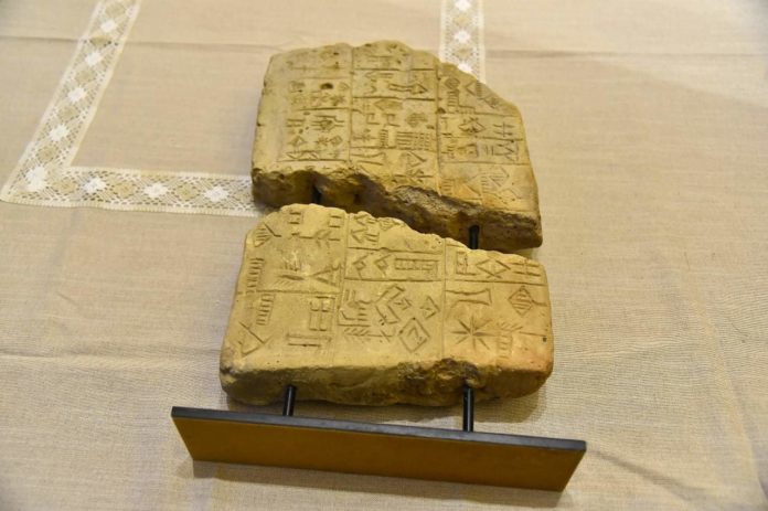 Le Liban rend à l'Irak plus de 300 objets volés et exposés dans un musée privé appartenant à une ancienne ministre et à son mari