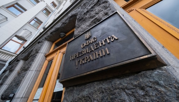 Kiev exige un cessez-le-feu «immédiat» et le retrait des forces russes et Moscou espère un accord