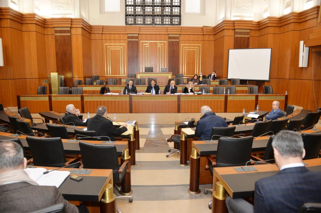 Liban: 32 000 emplois illégaux dans la fonction publique rappelle Ibrahim Kanaan
