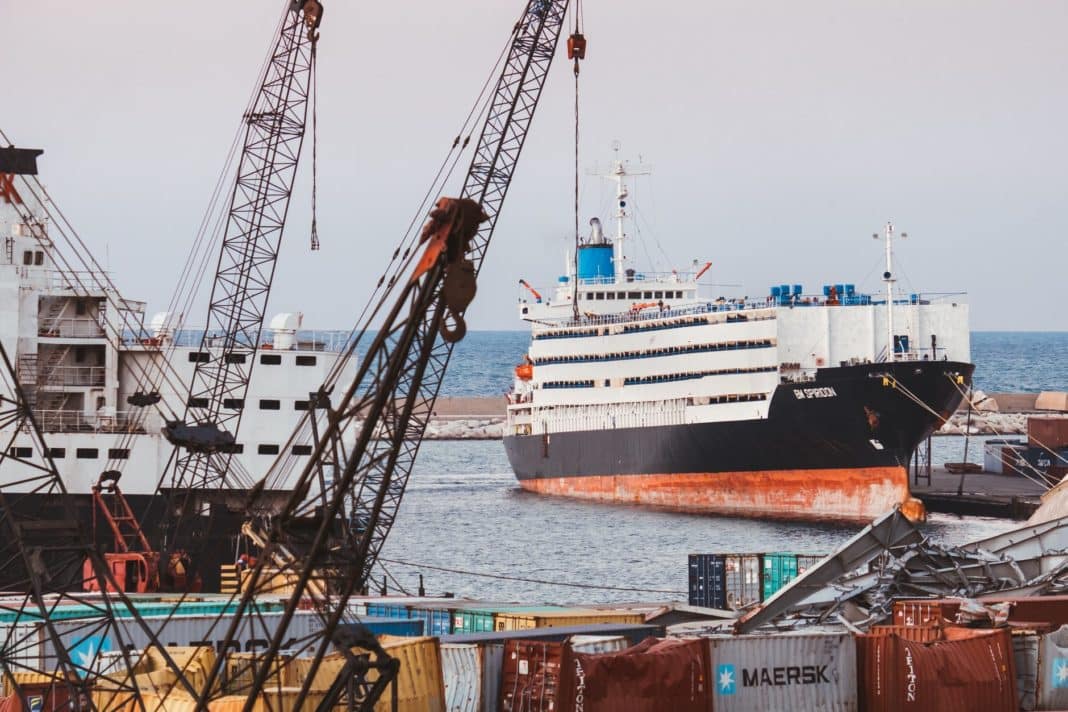 sea city water port