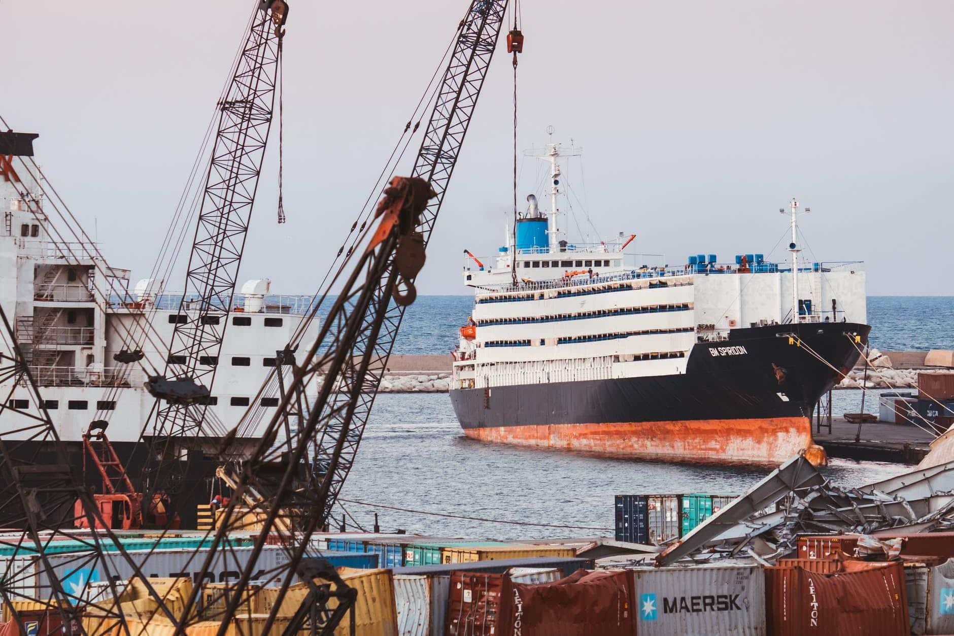 sea city water port