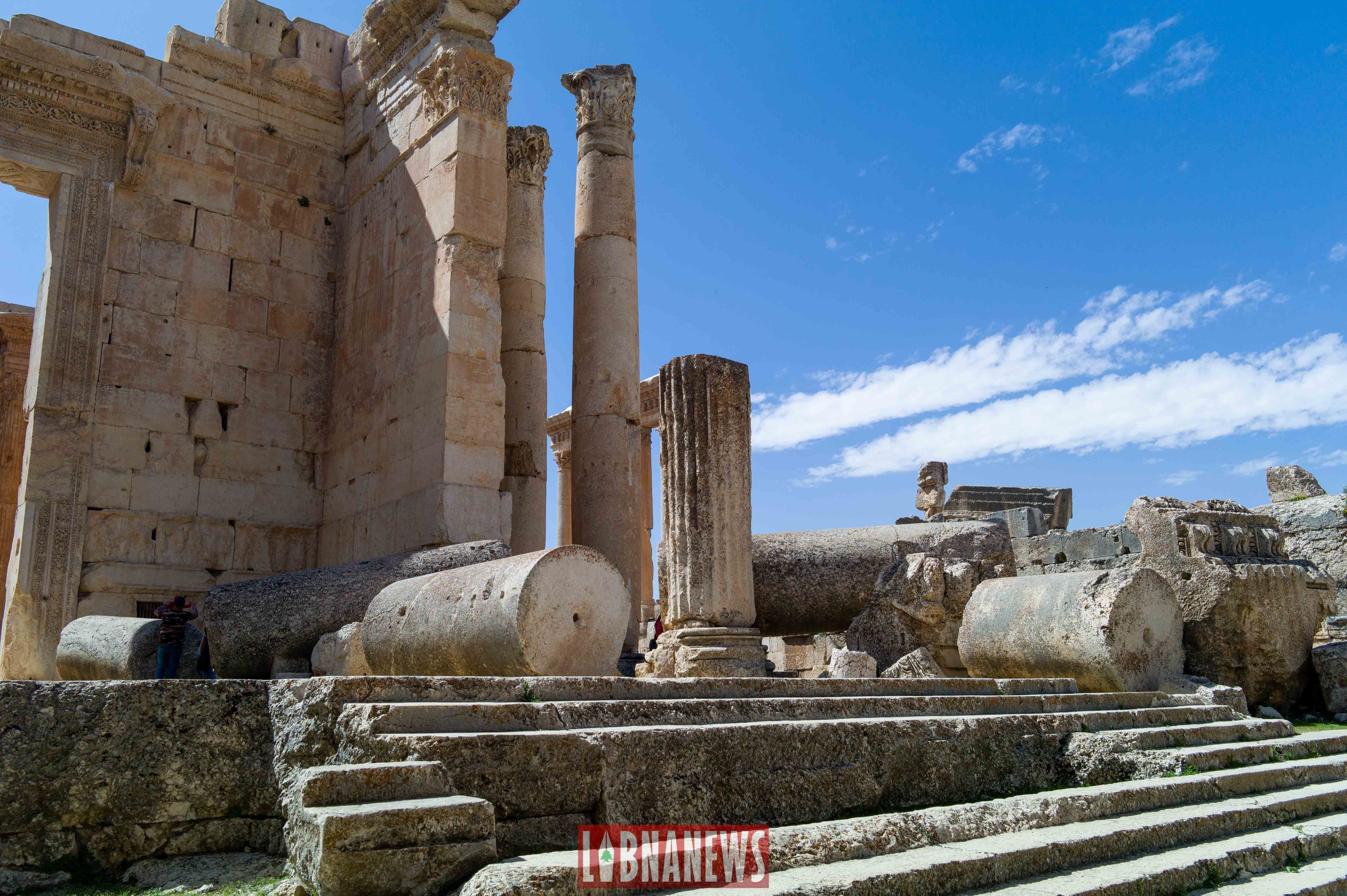 Israël intensifie ses frappes sur la région de Baalbeck et à proximité de l’aéroport de Beyrouth Israël intensifie ses frappes sur la région de Baalbeck et à proximité de l'aéroport de Beyrouth