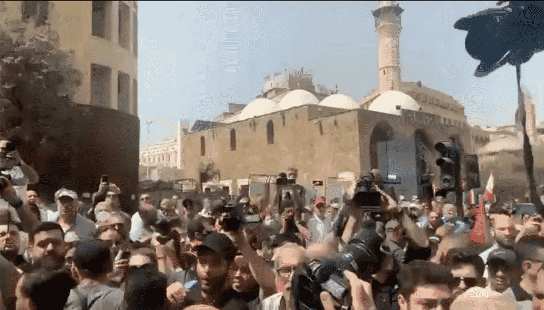 La session dévolue au contrôle des capitaux échoue sous  la pression politique et populaire