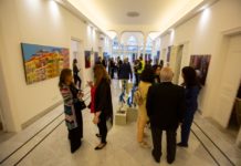 Une initiative culturelle sème la joie au cœur de la ville, Rebirth Beirut débute son exposition d'art avec un grand succès