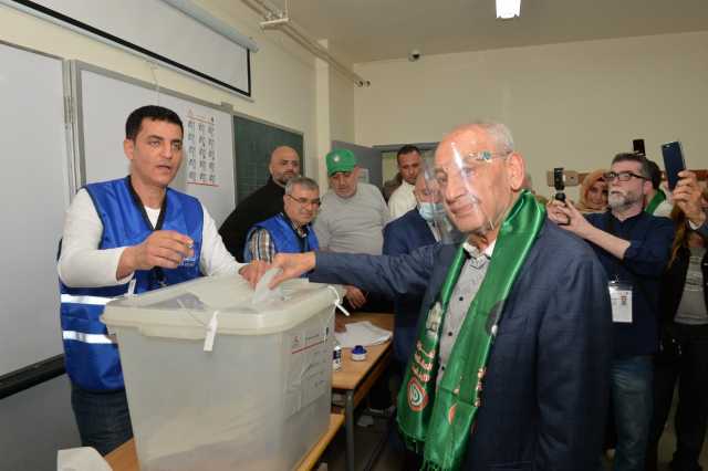 Plusieurs centaines de violations du code électoral déployées: Des routes du Sud Liban bloquées par les partisans de Nabih Berri, le vote suspendu à Baalbeck