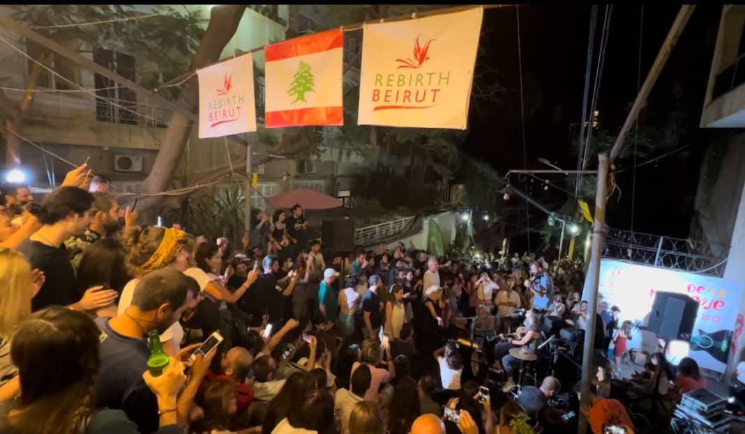 « Rebirth Beirut » éclaire l’escalier historique de « St Nicolas »