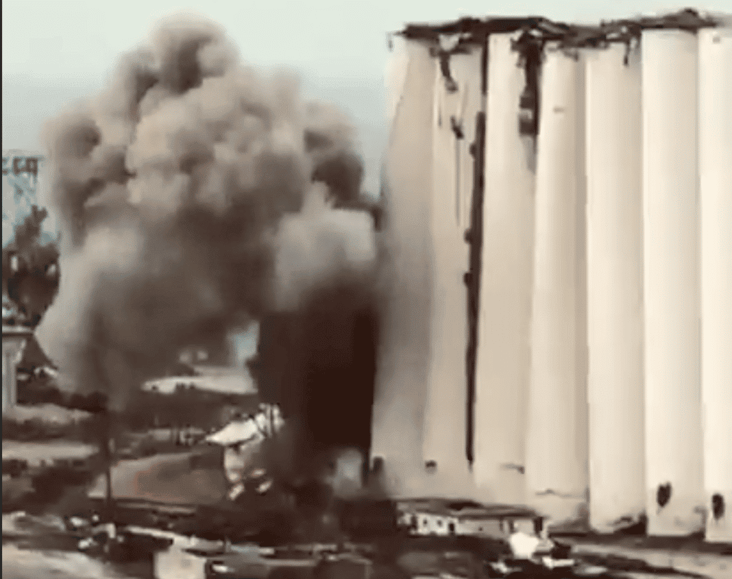 Nouvel effondrement d'une partie des silos nord du Port de Beyrouth, 2 ans jour pour jour après le drame