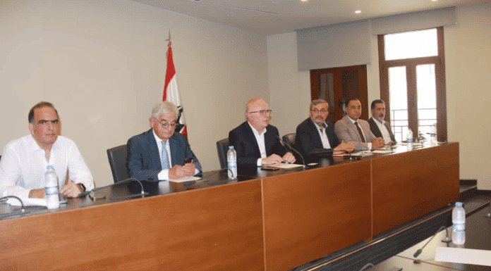 Liban: 7 ans pour récupérer les dépôts de moins de 100 000 USD et jusqu'à 25 ans pour les autres (Commission de l'économie, de l'industrie, du commerce et de la planification)