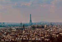 Un ambassadeur peut-il tout dire ? Tact et diplomatie aerial view of eiffel tower