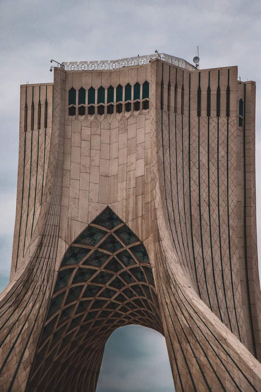 Pénurie d’électricité: Une délégation libanaise prochainement à Téhéran famous azadi tower in iran