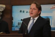 The European Union Commissioner for Neighbourhood and Enlargement urges reforms and the conclusion of the agreement with the IMF during a two-day visit to Lebanon