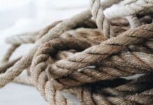 Pathologie des nœuds ! close up photo of rope