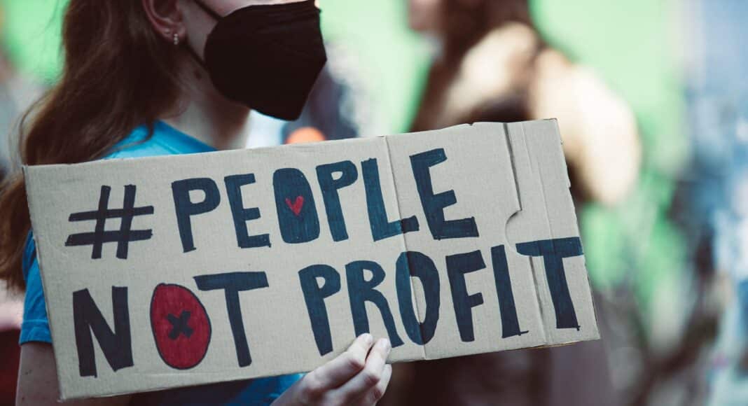 climate cold road people