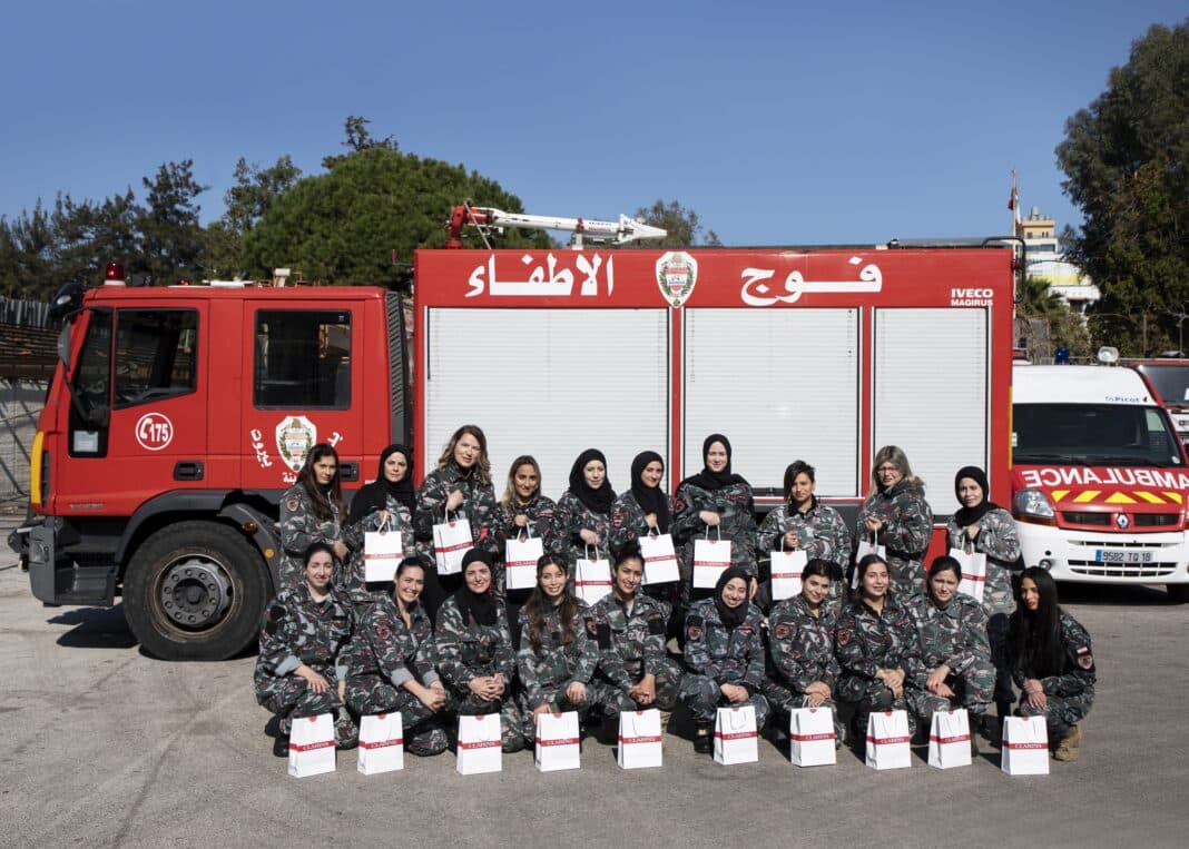 Sous le Haut Patronage de son excellence Madame Anne Grillo, ambassadrice de France au Liban, le Groupe Clarins et le Groupe Fattal célèbrent 50 ans de partenariat et honorent à cette occasion les sapeuses-pompières du Liban