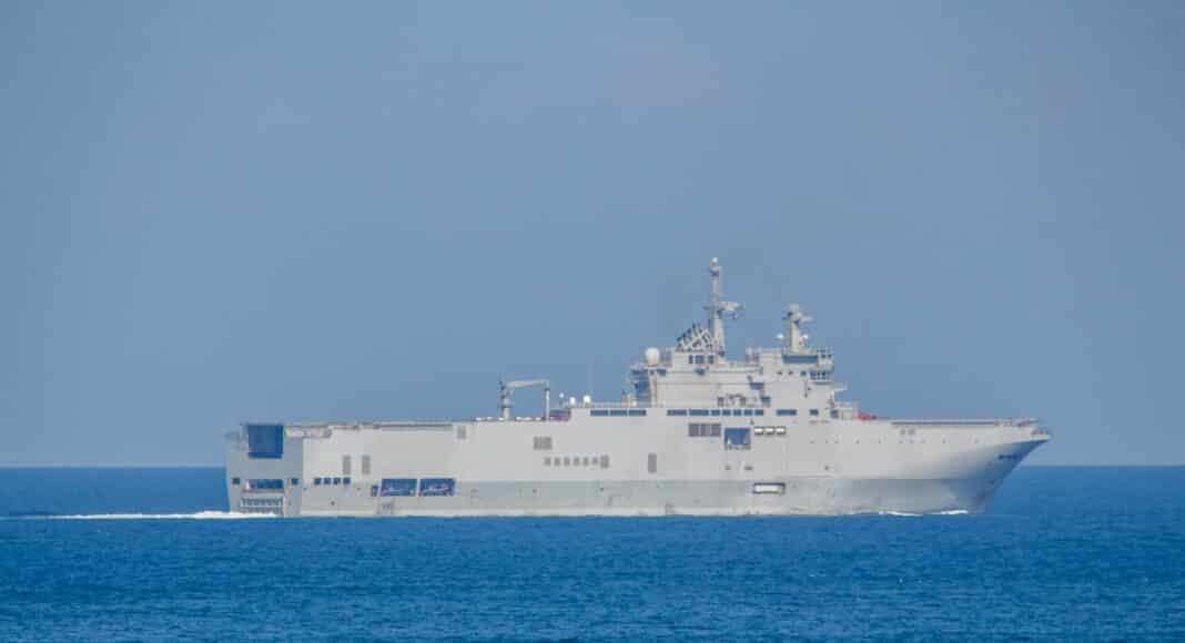 Le PHA Mistral, au large des côtes libanaises, 27/03/2023. Crédit Photo: Libnanews.com, tous droits réservés.