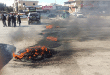 Liban: Face à la crise, des routes se ferment La route de Baalbeck fermée à la circulation. Crédit Photo: NNA
