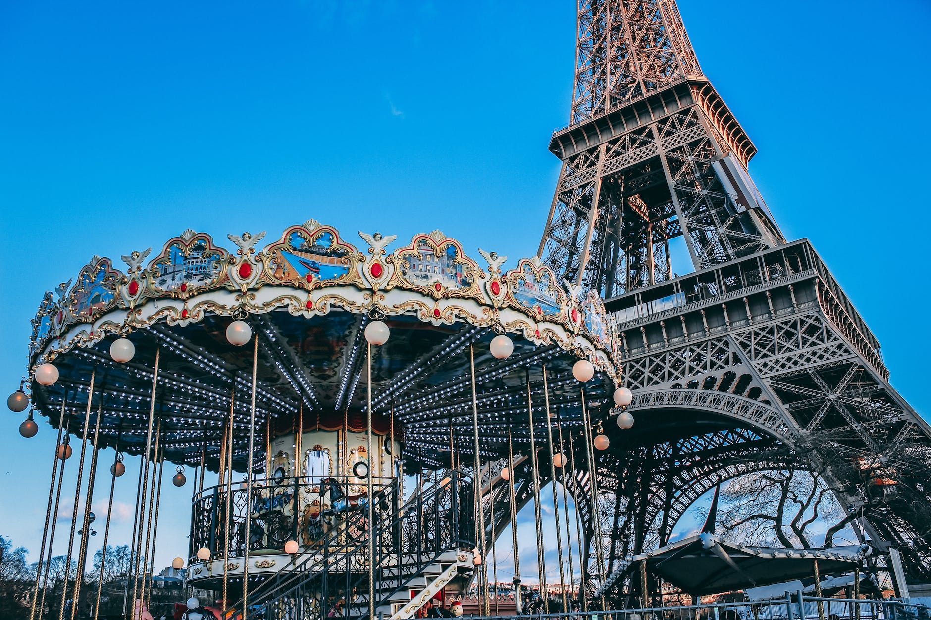 eiffel tower