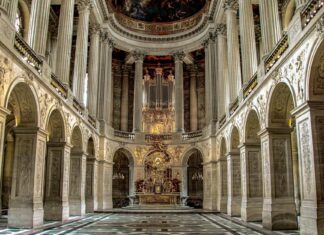 interior of chateau de versailles palace of versailles great hall ballroom