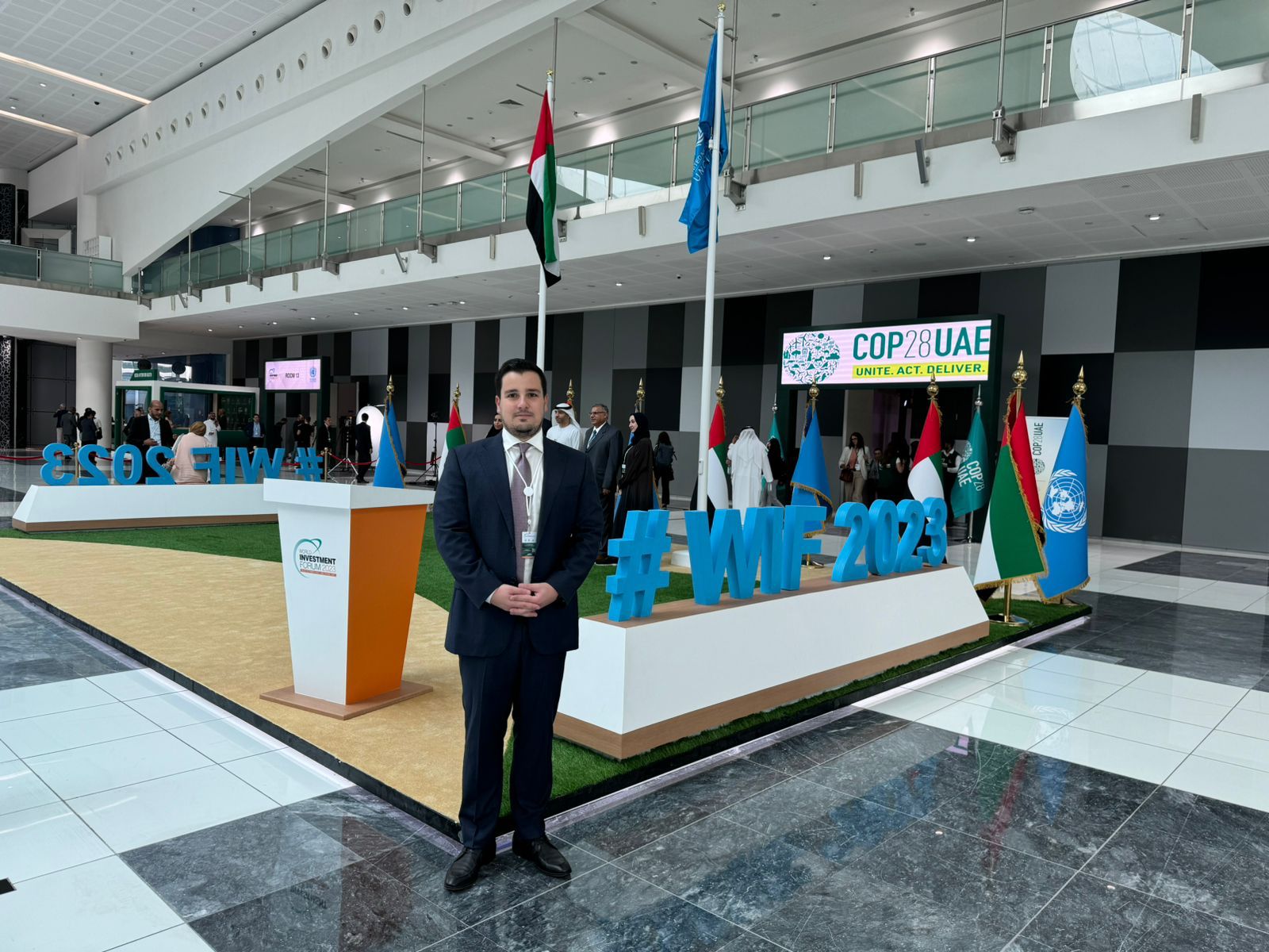 INVESTMENT DEVELOPMENT AUTHORITY OF LEBANON PARTAKES IN “WORLD INVESTMENT FORUM » IN DUBAI INVESTMENT DEVELOPMENT AUTHORITY OF LEBANON PARTAKES IN “WORLD INVESTMENT FORUM" IN DUBAI